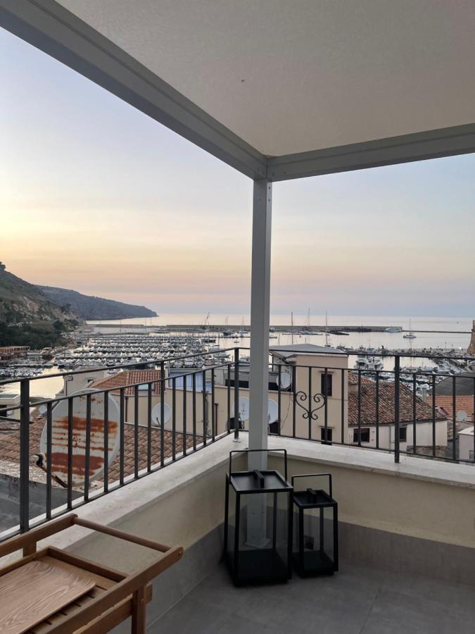 Casa Vacanze Marinaro カステッランマーレ・デル・ゴルフォ エクステリア 写真