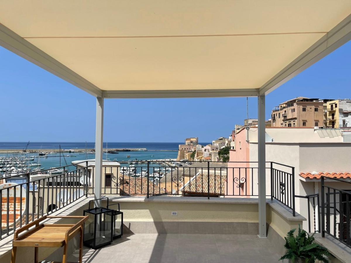 Casa Vacanze Marinaro カステッランマーレ・デル・ゴルフォ エクステリア 写真